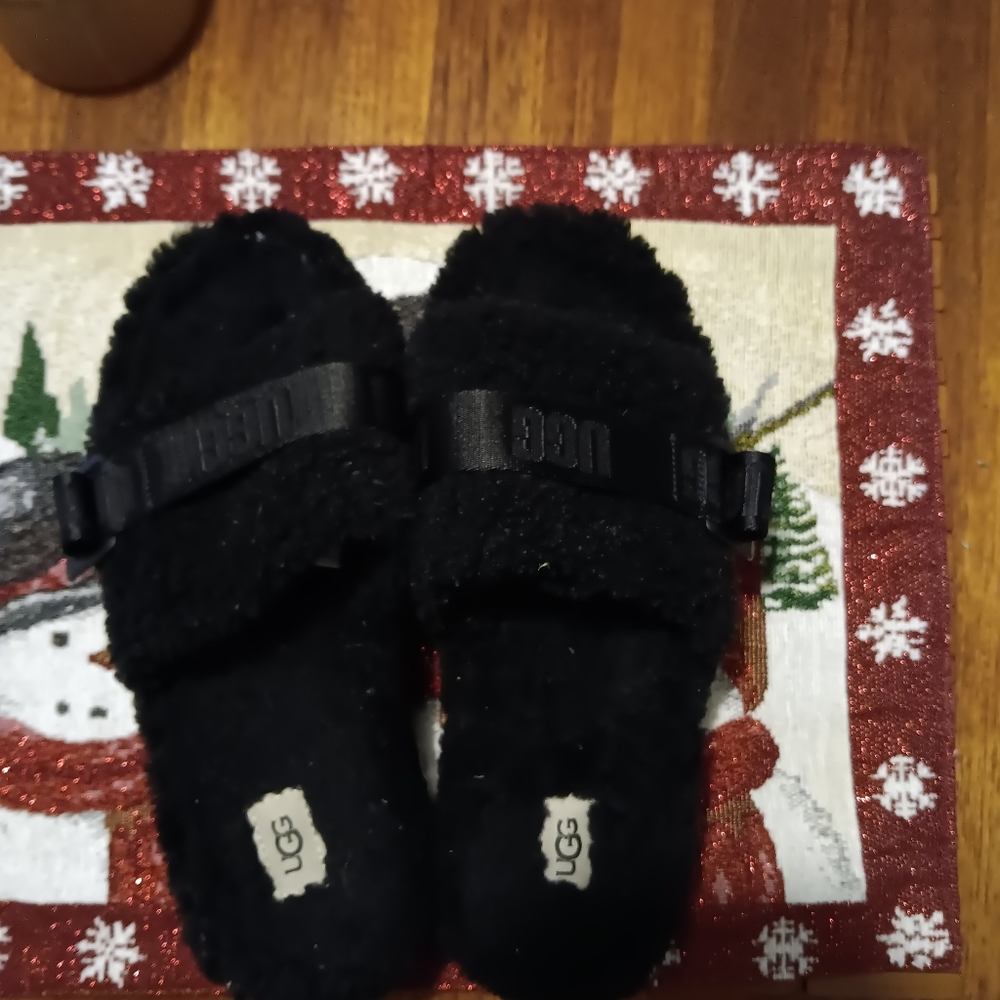 UGG Women's Slippers - Black